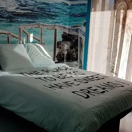 Homestay Loli's Quiet With Swimming Pool Antibes